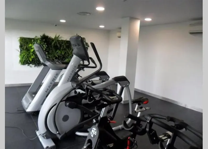 Le Fitness & Business - Airbus -piscine 公寓